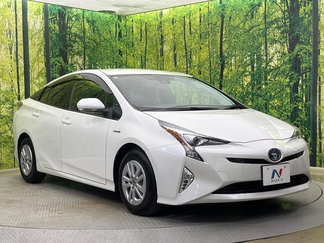 TOYOTA PRIUS 2017