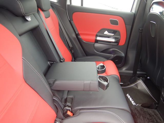 MERCEDES BENZ MERCEDES AMG GLA class 2023