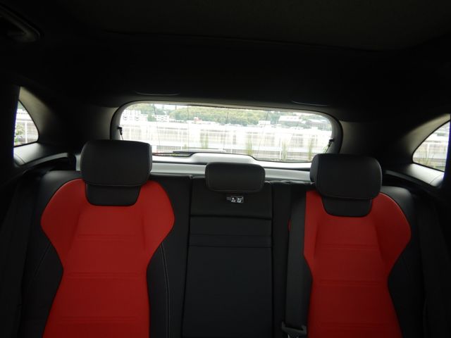 MERCEDES BENZ MERCEDES AMG GLA class 2023