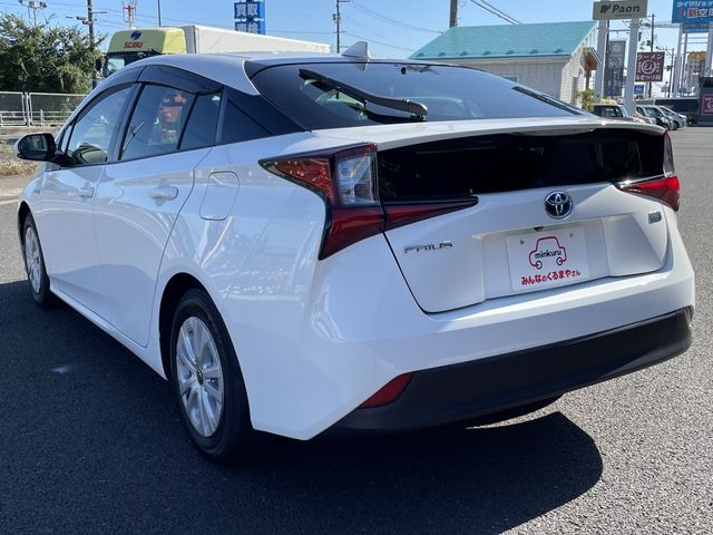 TOYOTA PRIUS 2020