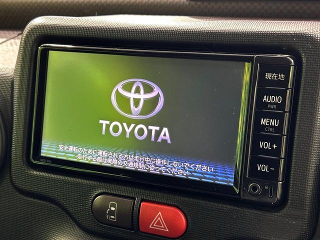 TOYOTA PORTE 2016