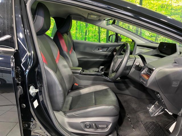 TOYOTA PRIUS 4WD 2024