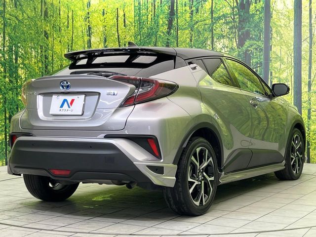 TOYOTA C-HR 2017