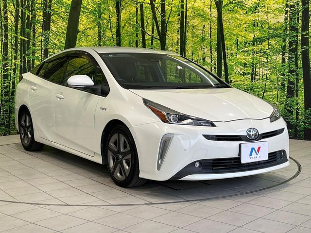 TOYOTA PRIUS 2019