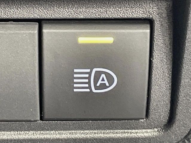 TOYOTA YARIS HYBRID 2022