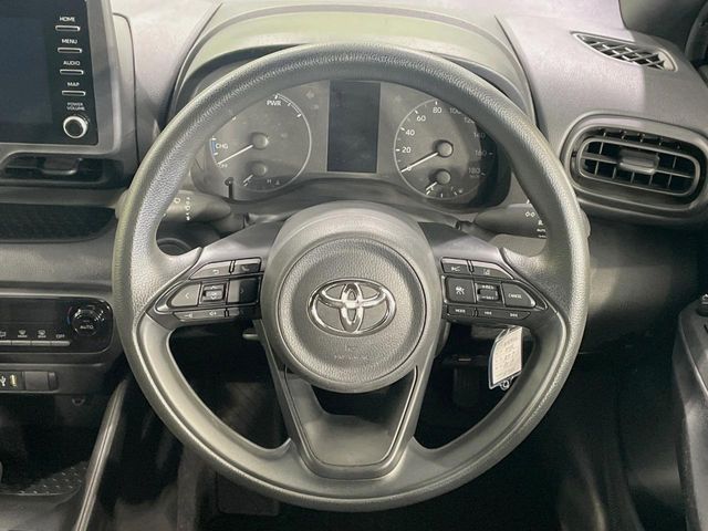 TOYOTA YARIS HYBRID 2022