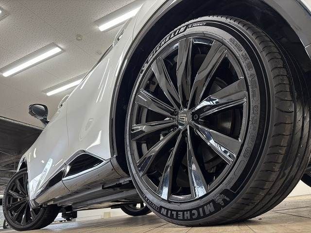 TOYOTA CROWN SPORT 2024