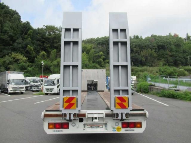 MITSUBISHI FUSOU SUPER GREAT 2025