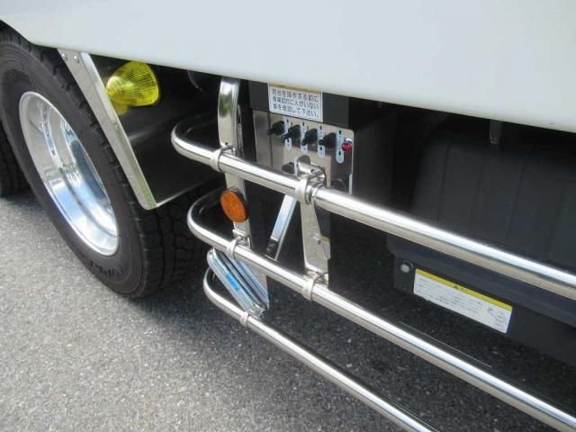 MITSUBISHI FUSOU SUPER GREAT 2025