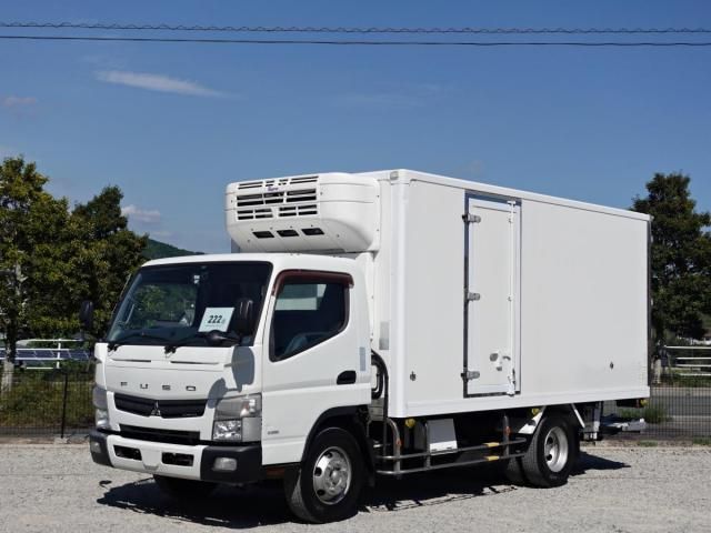 MITSUBISHI CANTER 2015