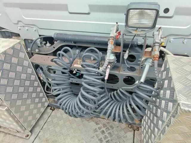 NISSAN DIESEL Quon 2019