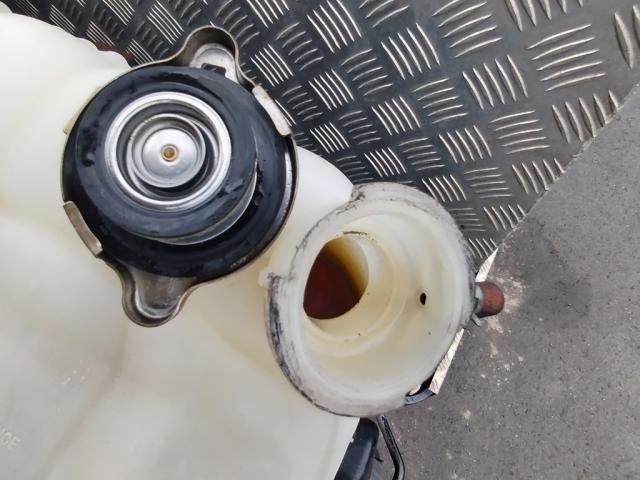 NISSAN DIESEL Quon 2019