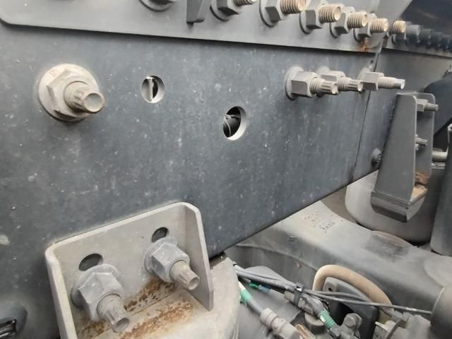 NISSAN DIESEL Quon 2019