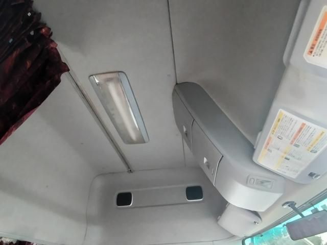 NISSAN DIESEL Quon 2019