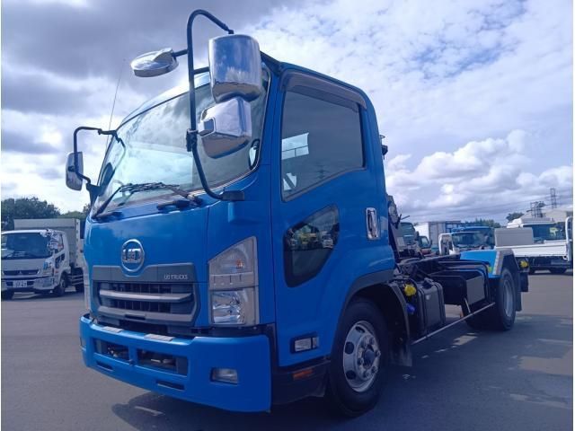 NISSAN DIESEL CONDOR 2019