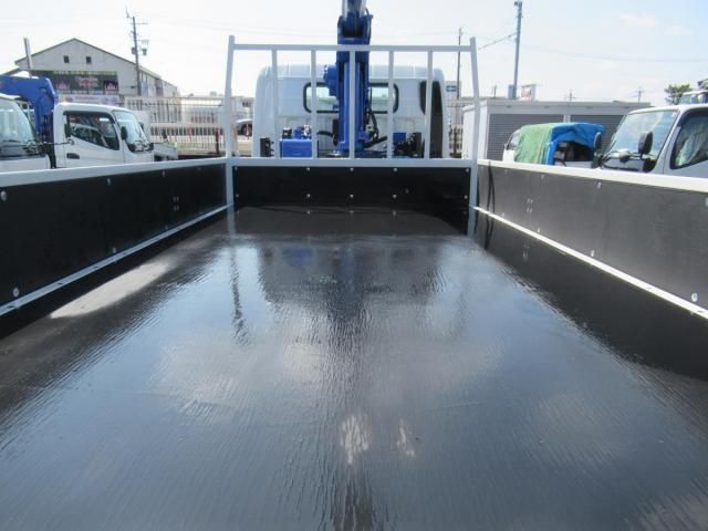 MITSUBISHI CANTER 2025