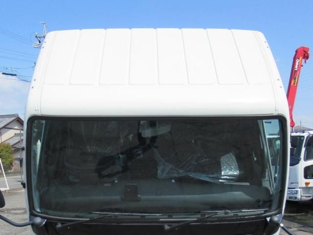 MITSUBISHI CANTER 2025