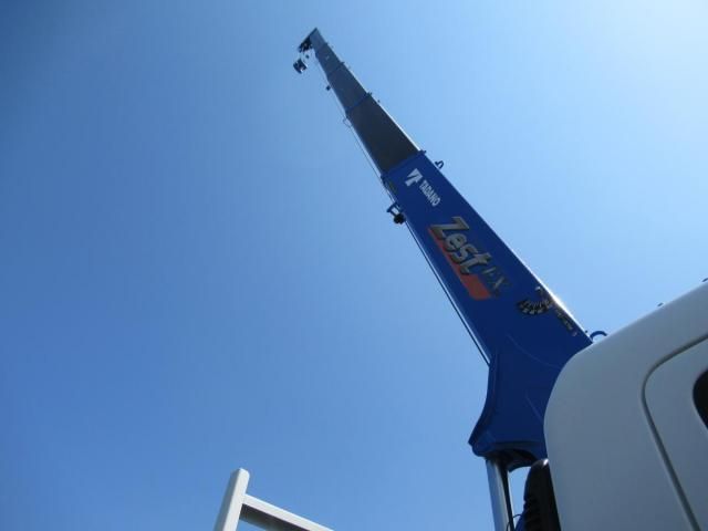 MITSUBISHI CANTER 2025