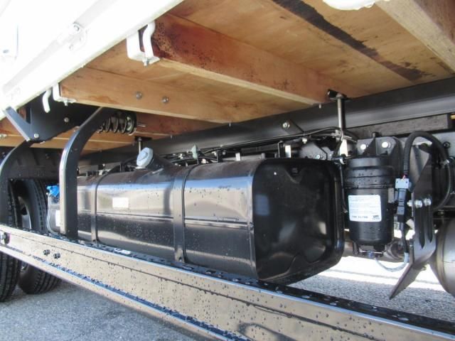 MITSUBISHI CANTER 2025