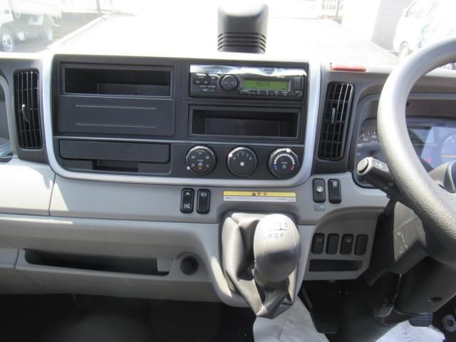 MITSUBISHI CANTER 2025