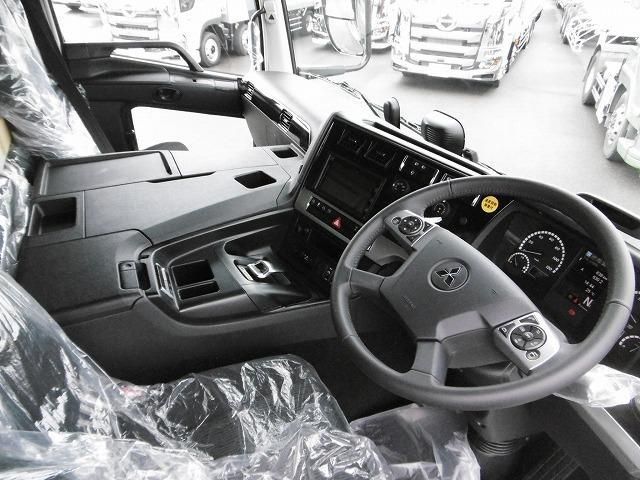 MITSUBISHI FUSOU SUPER GREAT 2025