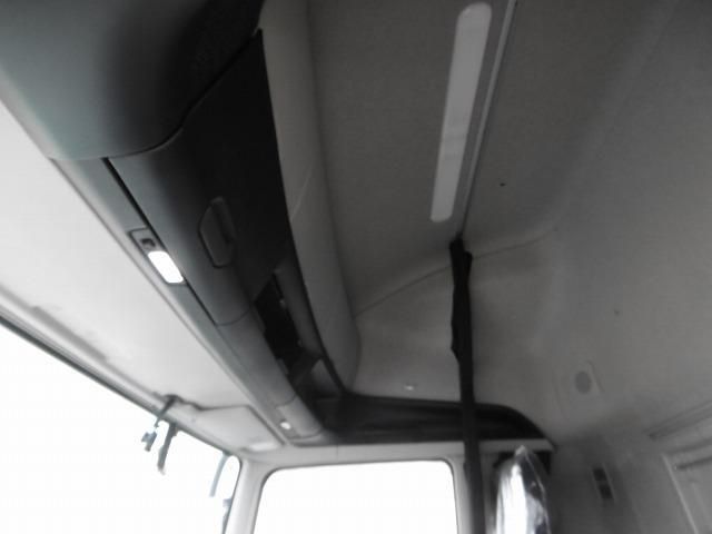 MITSUBISHI FUSOU SUPER GREAT 2025