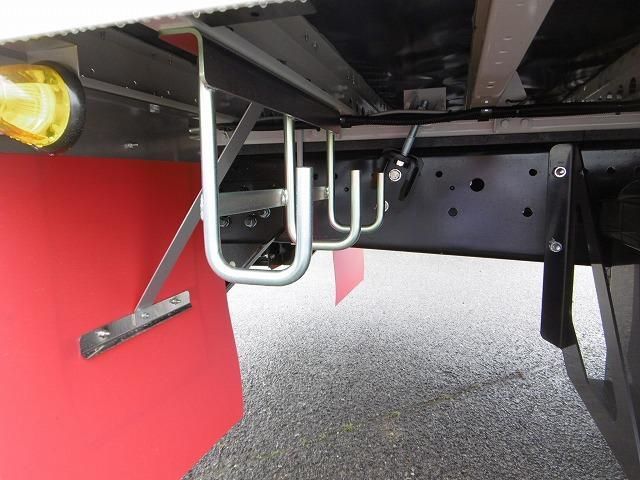 MITSUBISHI FUSOU SUPER GREAT 2025