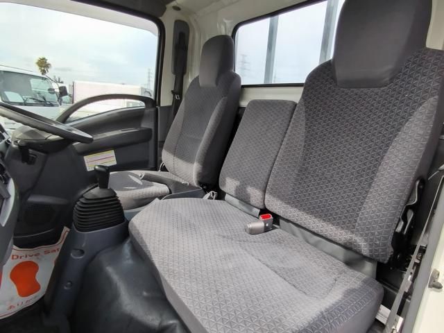 ISUZU ELF 2019