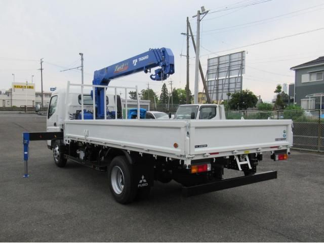 MITSUBISHI CANTER 2025