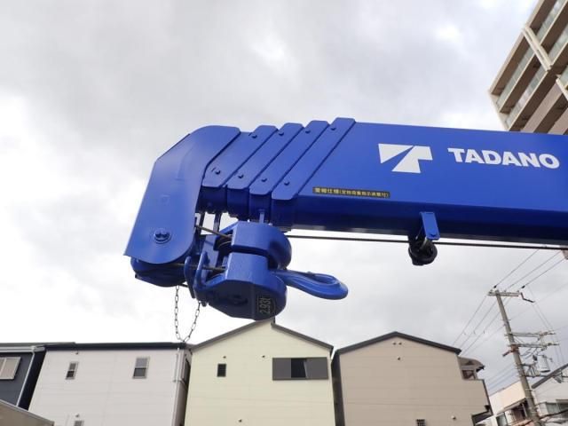 MITSUBISHI CANTER 2025