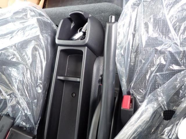 MITSUBISHI CANTER 2025