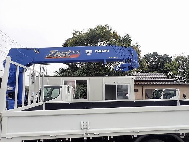 MITSUBISHI CANTER 2025