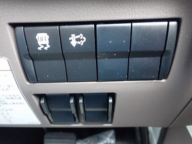 MITSUBISHI CANTER 2025