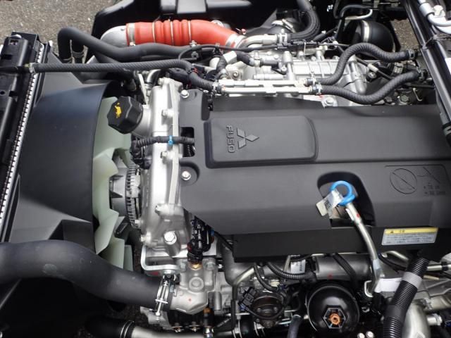 MITSUBISHI CANTER 2025