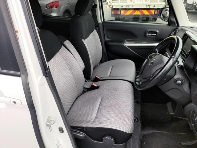 NISSAN DAYZ ROOX 2014