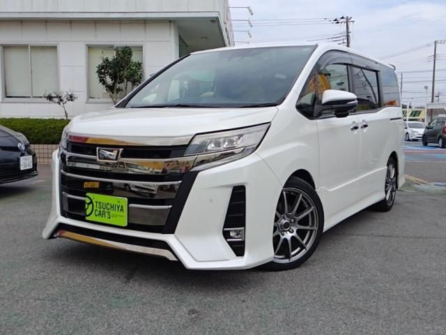 TOYOTA NOAH 2019