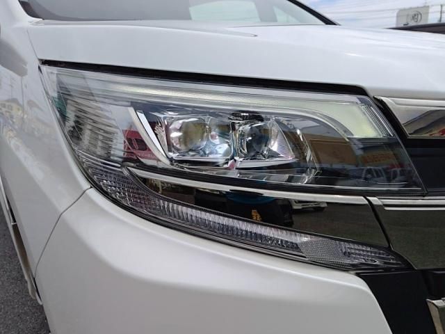 TOYOTA NOAH 2019