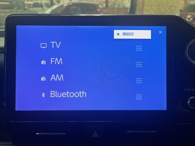 TOYOTA VOXY HYBRID 2022