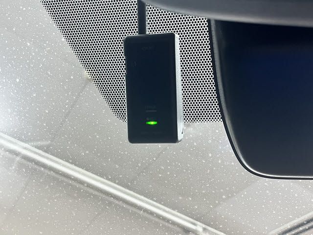 TOYOTA VOXY HYBRID 2022