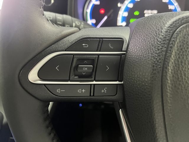 TOYOTA VOXY HYBRID 2022