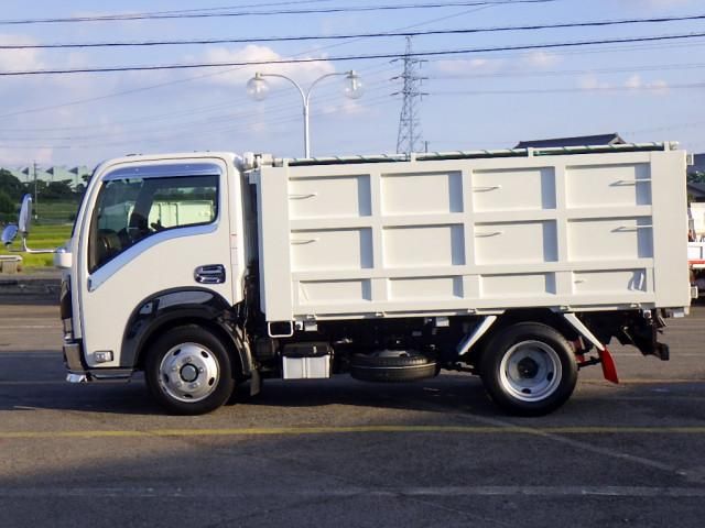 ISUZU ELF 2024