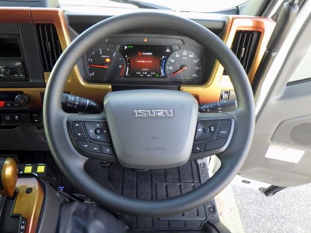 ISUZU ELF 2024