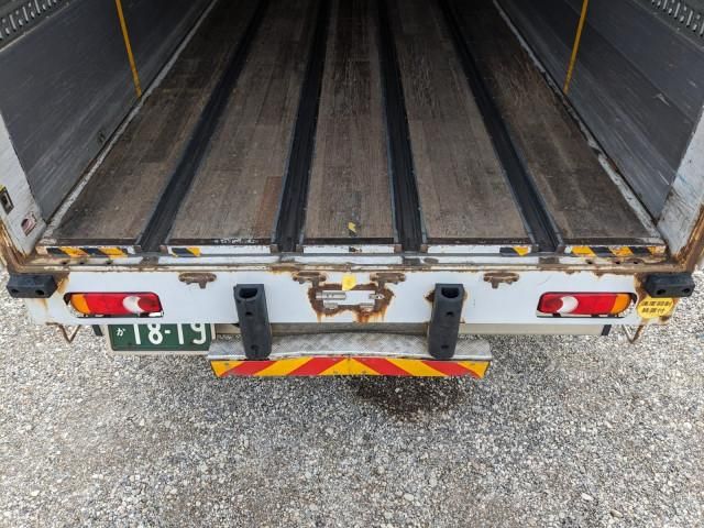 NISSAN DIESEL Quon 2018