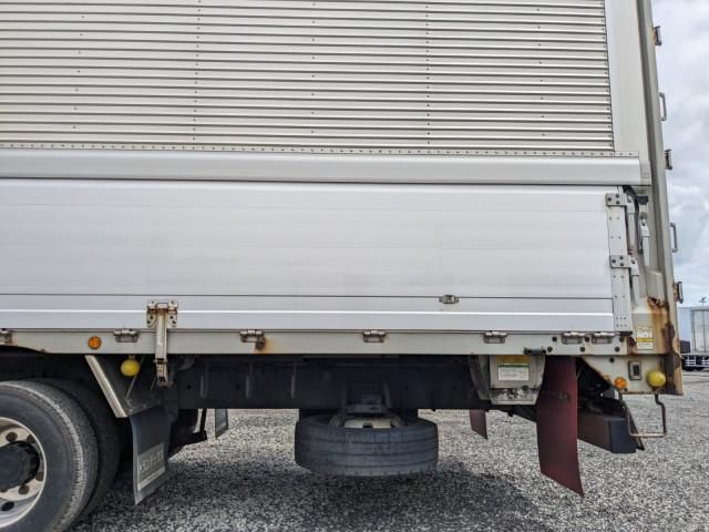 NISSAN DIESEL Quon 2018