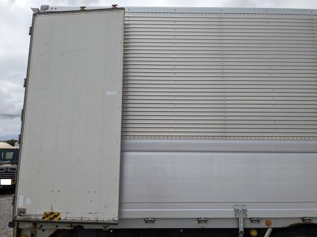 NISSAN DIESEL Quon 2018