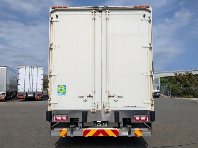 MITSUBISHI FUSOU FIGHTER 2018