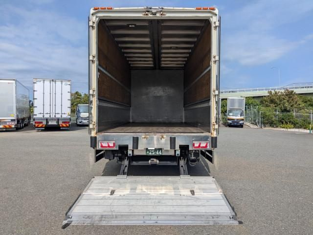 MITSUBISHI FUSOU FIGHTER 2018