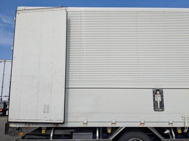 MITSUBISHI FUSOU FIGHTER 2018