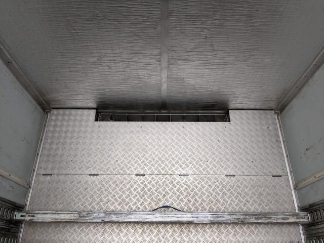 NISSAN DIESEL Quon 2016