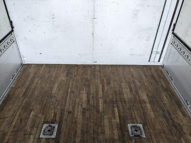 MITSUBISHI FUSOU FIGHTER 2015